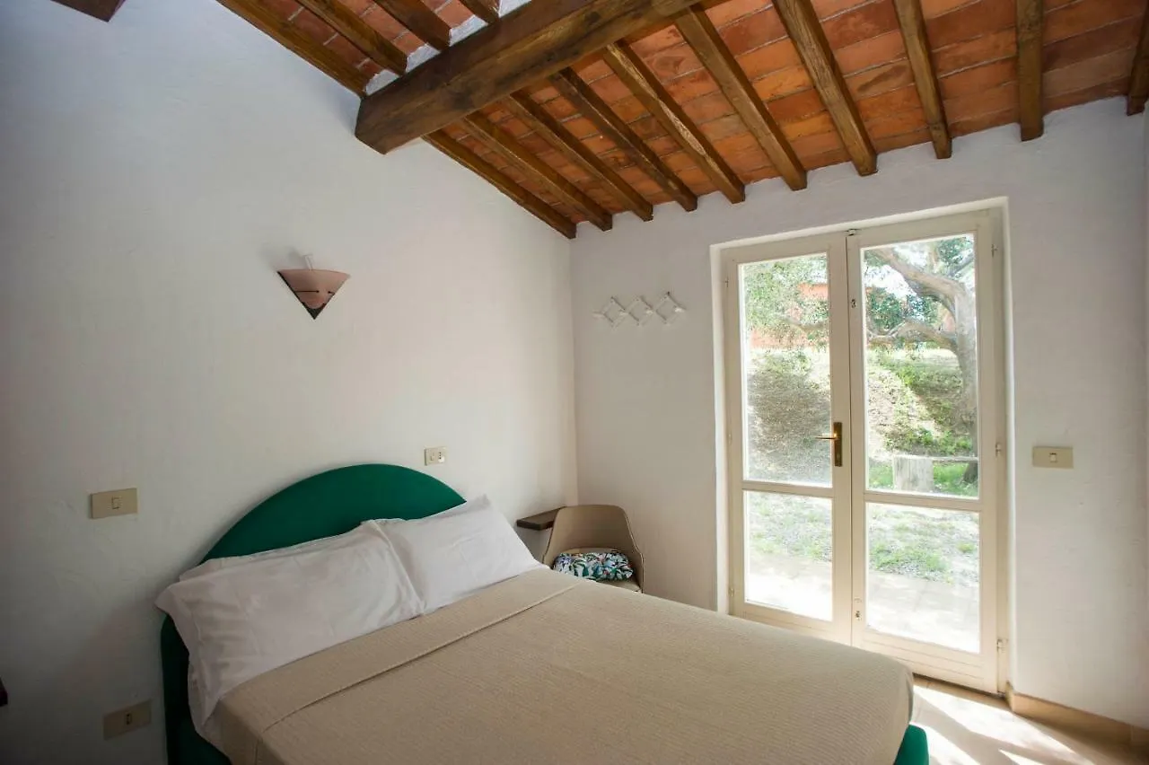 Il Poggio Marcuccio Aparthotel Lacona 0*,  Italy