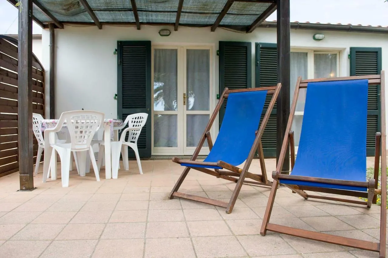 Aparthotel Il Poggio Marcuccio Lacona 0*,
